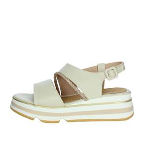 Sandalias de Plataforma con Tiras para Mujer, Modelo K-11010, Color Blanco, Estilo Veraniego - Product Image 1
