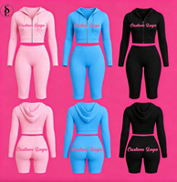 Ensemble de survêtement 2 pièces pour femme avec logo personnalisé, sweat à capuche court zippé et short cycliste assorti, style streetwear
