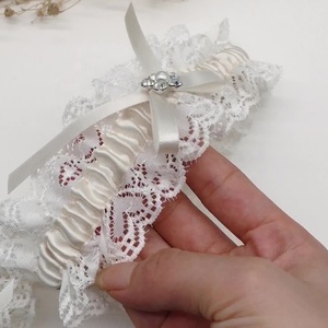 Fornitori di nozze 2pcs Da Sposa Giarrettiera Sexy Delle Donne di Strass Bianco di Pizzo Gamba Bowknot Giarrettiere - Product Image 3