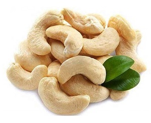 เม็ดมะม่วงหิมพานต์ดิบ (อบแห้ง) บรรจุในถุง PP หลายขนาด สำหรับผู้ซื้อขายส่งและขายปลีก - Product Image 1