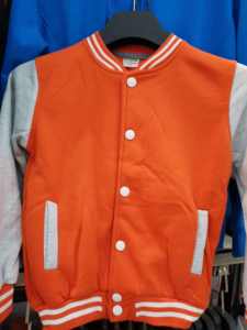 Jersey de béisbol bordado con bloqueo de Color de 400g para niños, chaqueta universitaria con botones y cuello levantado con logotipo frontal - Product Image 3