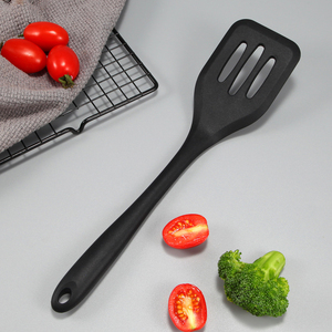 ตะหลิวซิลิโคนแบบเจาะรูทนความร้อนสูงเกรดอาหารปราศจากสาร BPA อุปกรณ์สำหรับแพนเค้ก - Product Image 3