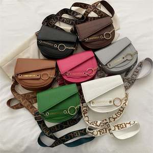 I-0561 Bolsos de Mujer al por Mayor, Nuevos Bolsos de Moda Coreana, Bolsos Cruzados para Mujer - Product Image 1