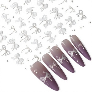 Autocollants pour ongles en forme de cœur, autocollants 3D non toxiques, fins, imperméables, pour la décoration des ongles - Product Image 1