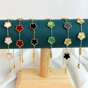 سوار أنيق بتصميم ورقة البرسيم المحظوظة مع حجر العقيق متعدد الألوان، مصنوع من الذهب الحقيقي عيار 18 قيراط والفولاذ المقاوم للصدأ، مقاوم للماء وغير قابل للتلاشي - Product Image 1