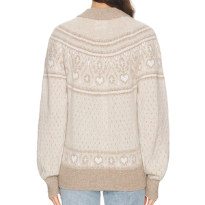 Wisrise OEM & ODM – <span class=keywords><strong>Pull</strong></span> en maille <span class=keywords><strong>col</strong></span> roulé <span class=keywords><strong>beige</strong></span> à motif Fair Isle en forme de cœur pour femme, conception personnalisée - Product Image 3