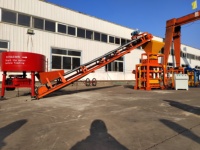 Machine à fabriquer des blocs creux en béton semi-automatique SHENGYA QTJ4-35 avec armoire de commande - Vente chaude