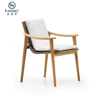 Chaise de jardin en teck moderne, confortable et durable - Mobilier d'extérieur imperméable pour salle à manger et terrasse d'hôtel