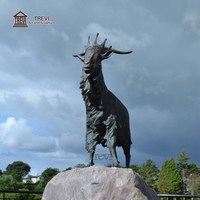 Escultura de Cabra de Bronce TREVI Metal Crafts, Estatua de Animal Salvaje Antigua Grande Personalizada para Decoración de Jardines y Paisajes Urbanos