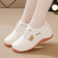 Chaussures blanches brodées papillon pour femmes, baskets décontractées antidérapantes à bout rond, confortables, légères, à semelle souple, pour la marche quotidienne