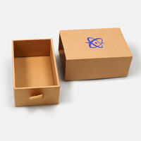 Boîte cadeau en papier kraft pour bougie avec logo personnalisé d'usine, avec laminage mat et gaufrage, emballage recyclable