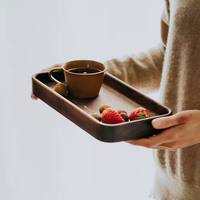 Uitstekend ontworpen houten dienbladset in verschillende formaten en vormen, dessert- en chocoladeplateau's in bulk