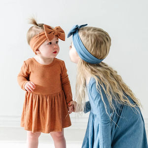 Personalizado acanalado familia trajes a juego niñas pequeñas vestidos niños bambú ropa <span class=keywords><strong>de</strong></span> bebé mono Niñas Ropa - Product Image 3