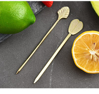 Piques à cocktail et brochettes à fruits créatives en acier inoxydable 304, très tendance, pour la décoration de vin, sensation de luxe léger et haut de gamme