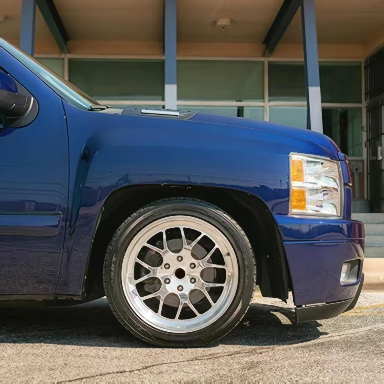 How to Choose Chevy 6 Lug Wheels: Expert Buying Guide 2024