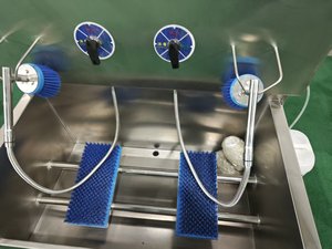 Équipement professionnel de lavage de bottes pour abattoirs, avec lavabo et système de nettoyage <span class=keywords><strong>manuel</strong></span> pour la sanitation des tiges et des semelles - Product Image 5