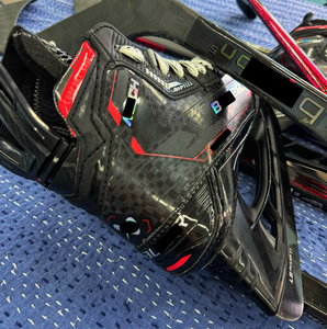 Nhà máy trực tiếp Pro Cổ Phiếu Hockey Skates mới phát hành Thiết kế nhẹ - Product Image 4