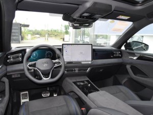 Auto Usata <span class=keywords><strong>Volkswagen</strong></span> Tiguan L Pro SUV 5 Porte 5 Posti Motore Turbo Sedili in Pelle Cruise Control ACC Pneumatici R18 Trazione Anteriore Guida a Sinistra - Product Image 6