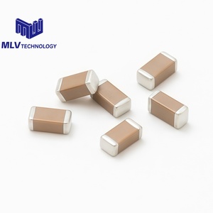 En stock YAGEO CC0402KRX7R9BB104 0402 0.1μF <span class=keywords><strong>50V</strong></span> X7R MLCC Original 10000 pièces Bobine de ruban Composants électroniques Correspondance BOM - Product Image 2