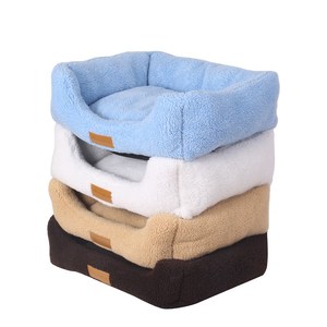 Fabricante al por mayor de lujo cama para perros cálida suave rectángulo de lana de cordero cama para mascotas con patrón impreso - Product Image 5