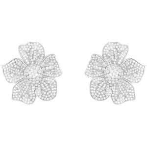 Eleganti Orecchini a Perno con Fiore di Camelia, Gioielli Minimalisti Chic da Donna, per Uso Quotidiano e Regalo - Product Image 5
