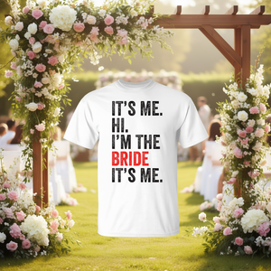 Camiseta Retro 'It's Me Hi I'm the Bride' para Hombres, Mujeres y Niños - para Promociones - Product Image 3