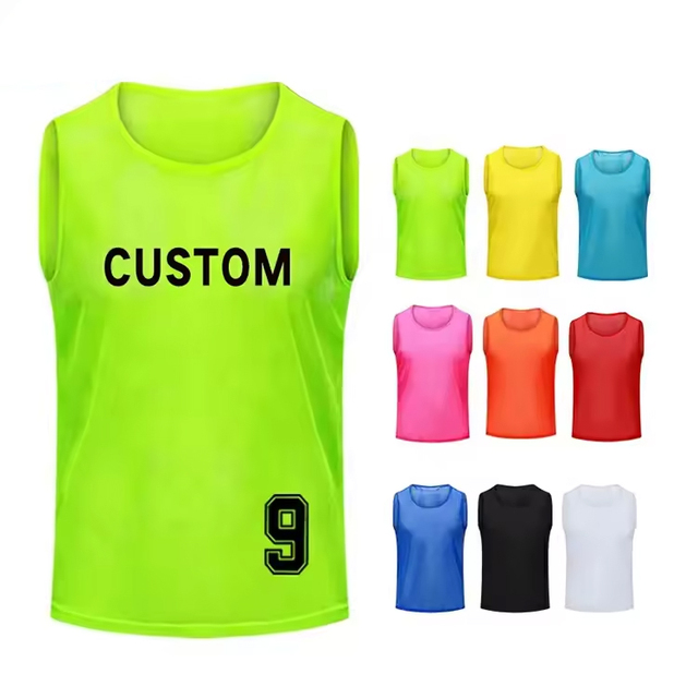 2024 Custom 100% Polyester Soccer Vest Set Breathable Football Training Bibs Sports Pinnies for Training
