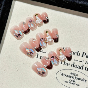 Art des ongles artisanal de Noël français - Ongles courts à couverture complète, motif étoile à quatre branches, application sur les doigts, vente en gros - Product Image 6