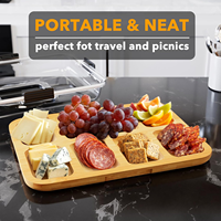 Plateau de service rectangulaire en bambou avec couvercle transparent et séparateurs amovibles pour charcuterie, fromages, collations, pique-nique