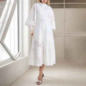 サウジアラビアの女性のための高品質のスタンドカラー長袖スプライスシングルブレスト刺Embroidery Aラインホワイトエレガントなドレス