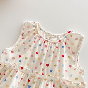 Conjunto de 2 Piezas para Niñas: Top sin Mangas y Pantalones Anchos - <span class=keywords><strong>Ropa</strong></span> de Verano Transpirable de Algodón con Estampado de Amor para Niños - Product Image 4