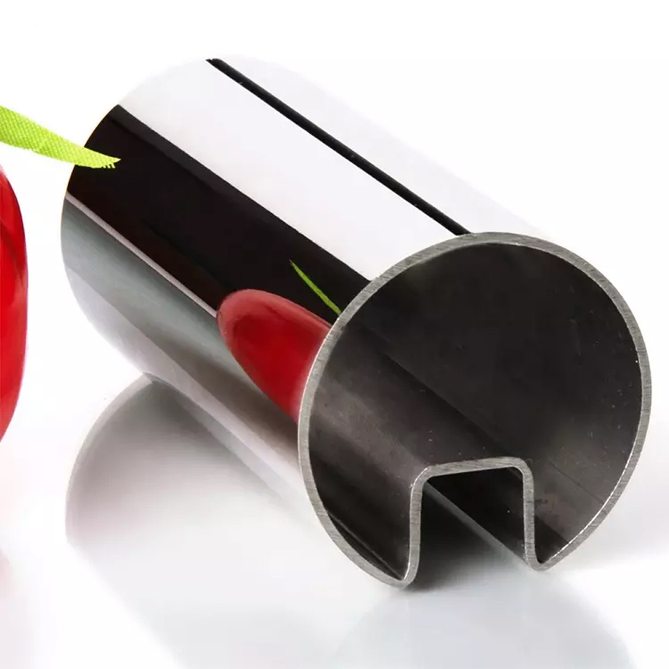 AISI 304L shaped stainless steel pipe for transportation