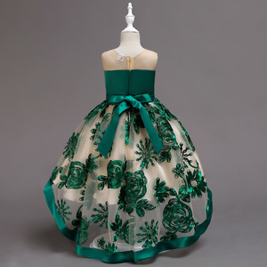 Vestido de Fiesta Largo para Niñas 2088 con Apliques Florales, Traje de Gala para Bodas y Eventos, Vestido Occidental con Cola - Product Image 2