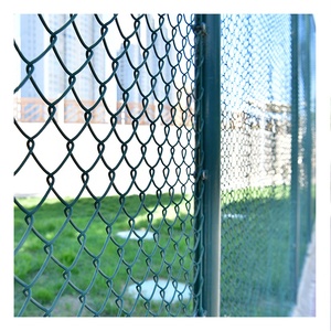 Rouleau de 50 pieds de clôture grillagée cyclonique robuste en fil de fer galvanisé à chaud et recouvert de <span class=keywords><strong>plastique</strong></span> de 5 pieds, avec service de découpe - Product Image 1