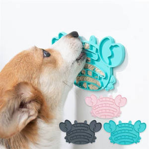 Suministro de fabricación de silicona cangrejo forma de delfín mascota perro alimentador lento lamer Mat - Product Image 1
