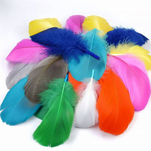 Plumes d'oie teintées de qualité supérieure de 6 à 12 cm, <span class=keywords><strong>attrape</strong></span>-rêves colorés, produits <span class=keywords><strong>pour</strong></span> l'artisanat DIY, embellissements de costumes et décorations de fête - Product Image 3