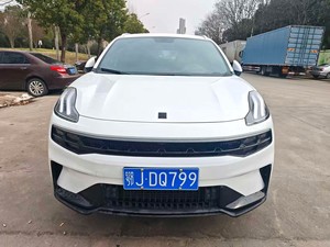 Auto Usado 2023 Lynk & Co 06 Remix 1.5T Pro SUV <span class=keywords><strong>a</strong></span> Gasolina, Automático, Techo Panorámico, Exterior Blanco, Potente y Eficiente - Product Image 2
