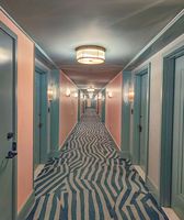 Tapis de couloir d'hôtel réversible en polyester et nylon, à poils coupés, imprimé, motif géométrique, résistant aux taches et insonorisant