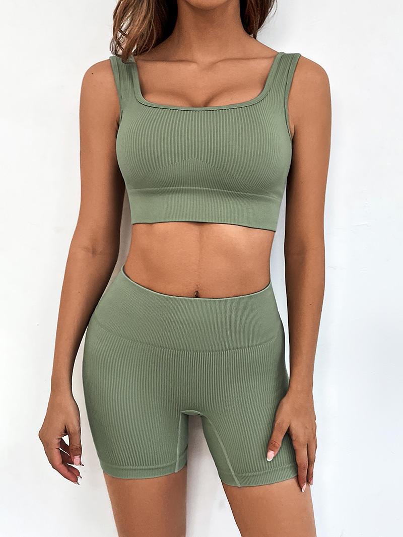 สีเขียว