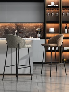<span class=keywords><strong>Chaise</strong></span> <span class=keywords><strong>de</strong></span> <span class=keywords><strong>bar</strong></span> moderne blanc/noir, tabouret <span class=keywords><strong>de</strong></span> <span class=keywords><strong>bar</strong></span> en cuir roi avec accoudoir en acier cadre doré or pour comptoir <span class=keywords><strong>de</strong></span> cuisine - Product Image 2