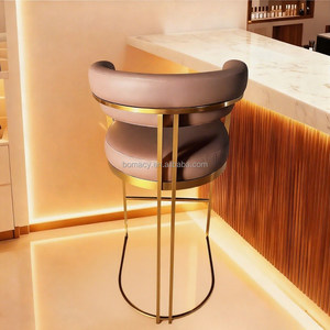 <span class=keywords><strong>Tabouret</strong></span> <span class=keywords><strong>de</strong></span> <span class=keywords><strong>bar</strong></span> <span class=keywords><strong>de</strong></span> luxe en cuir PU <span class=keywords><strong>taupe</strong></span> avec structure en métal doré, <span class=keywords><strong>tabouret</strong></span> moderne à dossier incurvé pour salon et <span class=keywords><strong>bar</strong></span> - Product Image 5