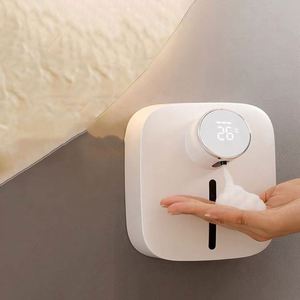เครื่องจ่ายสบู่โฟมอัตโนมัติแบบติดผนังโรงแรม วัสดุ ABS พร้อมไฟ LED ควบคุมอุณหภูมิแบบชาร์จไฟได้ ดีไซน์ทันสมัย สีขาว/ดำ - Product Image 2