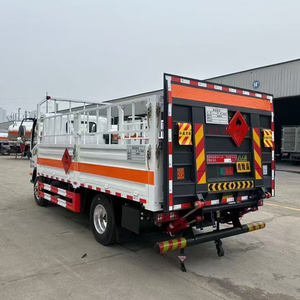 Venta directa <span class=keywords><strong>de</strong></span> fábrica ISUZU 4X2 8 toneladas <span class=keywords><strong>carga</strong></span> cilindro <span class=keywords><strong>de</strong></span> Gas Transporte Camión cerca camión <span class=keywords><strong>de</strong></span> <span class=keywords><strong>carga</strong></span> para mercancías peligrosas - Product Image 5