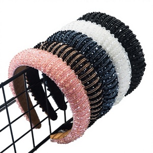 Serre-tête de mariée fait main de haute qualité avec strass et perles baroques pour fête - Product Image 2