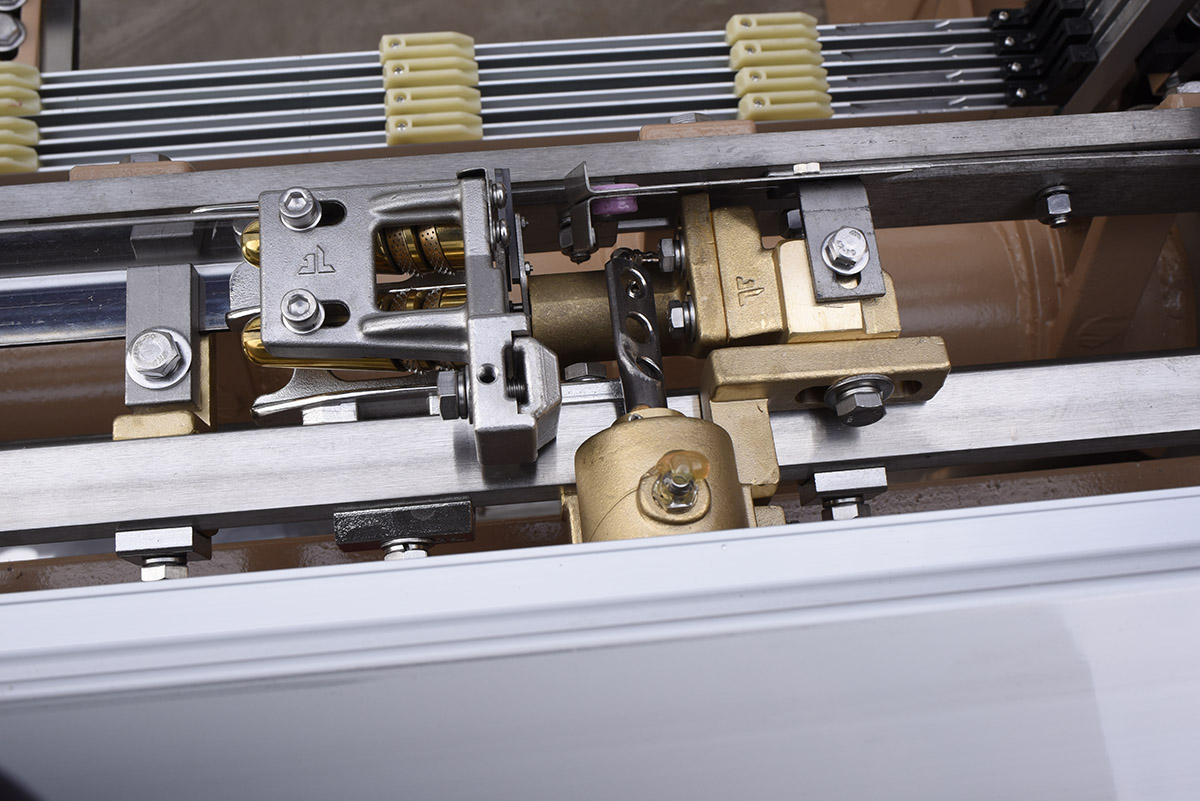 2 or 4 Color High Speed Weaving Machine Air Jet Power Loom with Staubli Cam or Dobby Shedding