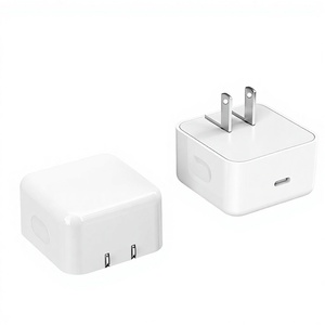 Tête <span class=keywords><strong>de</strong></span> charge rapide USB-C PD40W pour 17 Pro avec design pliable PD3.1 pour les normes européennes, américaines et britanniques - Product Image 1