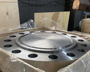 Thép Carbon công nghiệp 14 "16" 18 "ASME b16.5 A105 <span class=keywords><strong>a105n</strong></span> FF/RF áp suất cao 900 #1500 # trượt trên mặt bích - Product Image 3