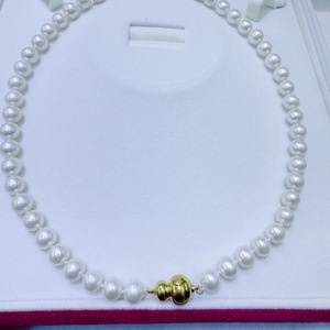 Collar de Perlas Redondas de Agua Dulce Natural Extremadamente Finas de 8-9 mm con Cierre de Ocho de la Suerte, Regalo para Fiestas - Product Image 1