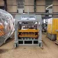Équipement automatique de fabrication de briques en béton QT5-15 avec une efficacité de production élevée