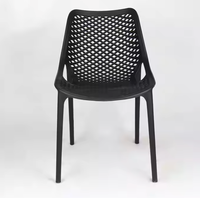 Venta al por mayor nórdico moderno negro exterior Patio terraza silla PP comedor plástico sillas apilables Silla apilable para restaurante café
